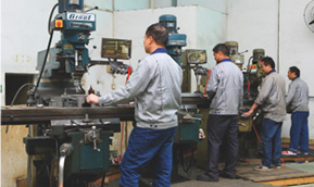 模具加工傳統(tǒng)機(jī)床